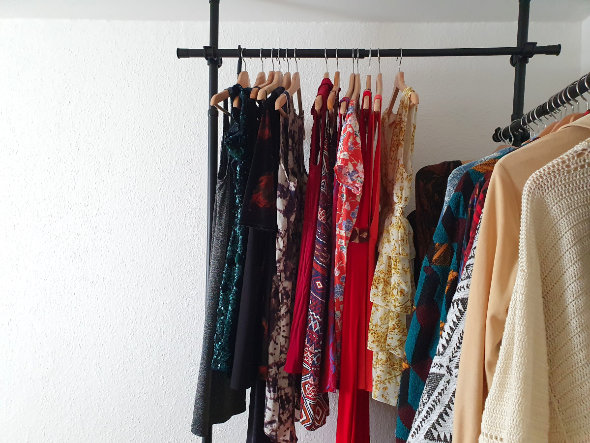 kleiderschrank ausmisten: meine geschichte, tipps und warum es gut tut